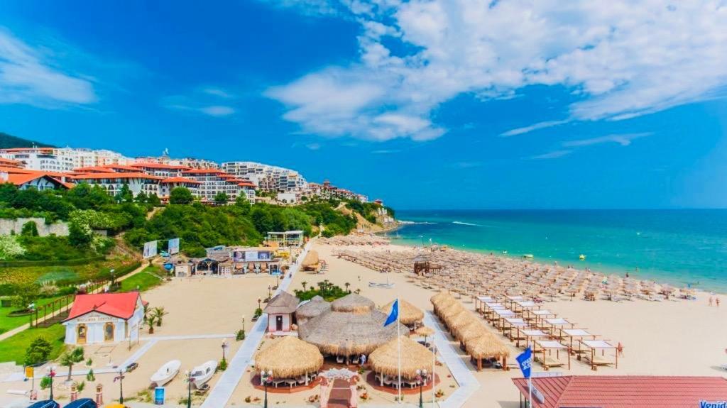 Dolce Vita Sea View Apartment Sveti Vlas Buitenkant foto